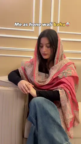 Samosay khaa loun😅 #funny #relatable #bahu #girl #viral 