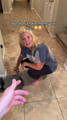 She can’t be spending our rent money like this #sharkhome #sharkrobot #shark #sharkvacuums 