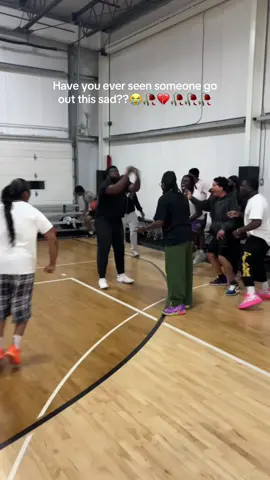 bro gambled all his aura and won #kshowtime #basketball #coachchris #toronto@leeks 