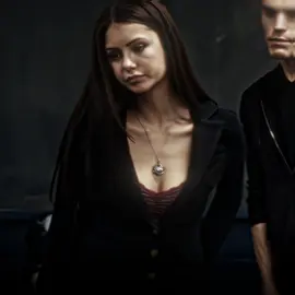 @𝘿𝙖𝙡𝙞𝙖 ꨄ twin made this for me yall || scp: @kitwalke7  || #elenagilbert #ninadobrev #thevampirediaries #thevampirediariesedit #aftereffect 
