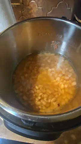 #part2 #ceeceeskitchen_58 #instapotcooking_58 #dinnertimetiktok #smokeneckbone#beans #rice#cabbage 