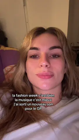 vous aimez ? #adelecastillon #newmusic 