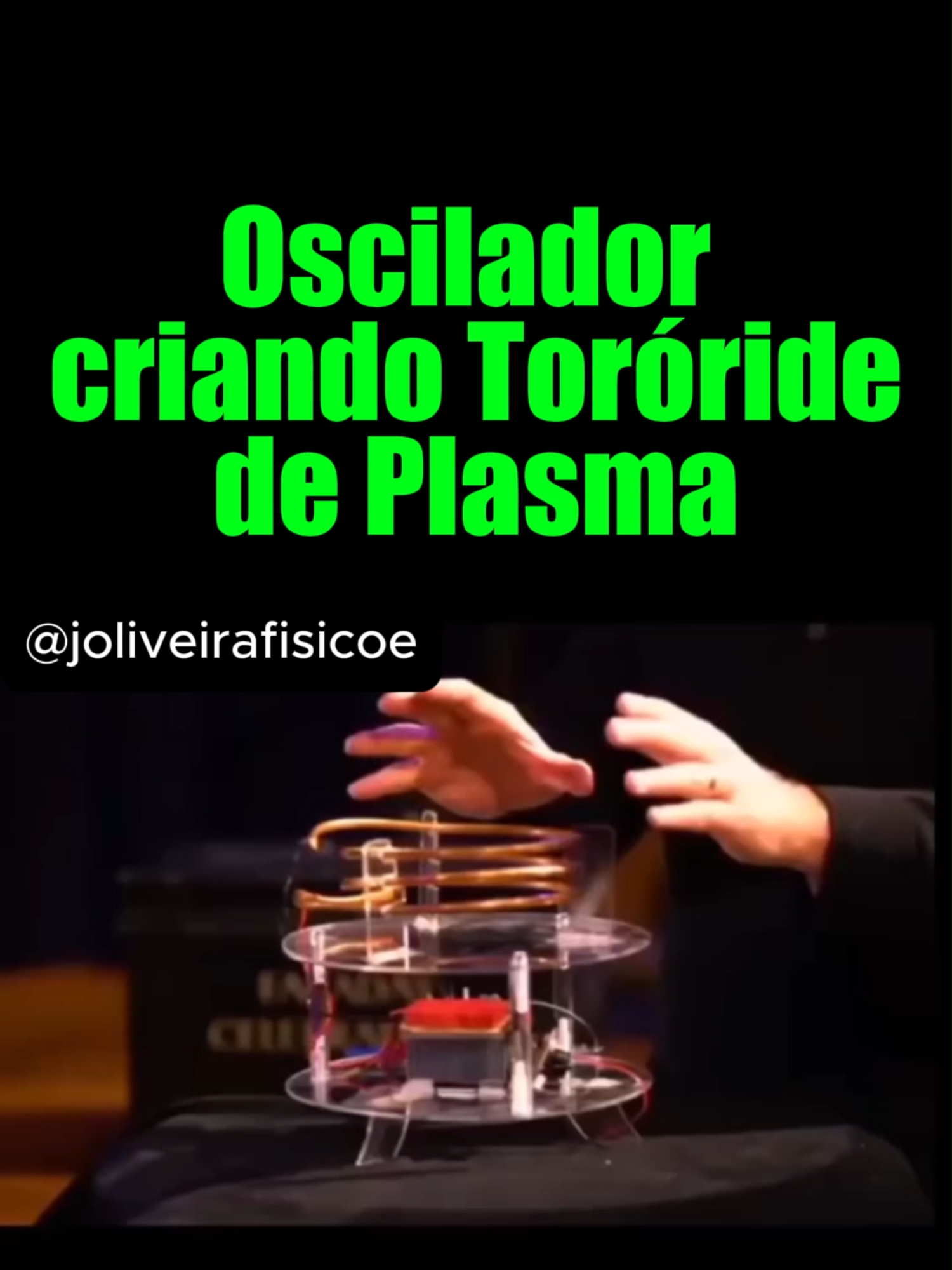 Plasma Toroidal: A energia do futuro tem forma de DONUT!   Você sabia que o formato de rosquinha (toro) é o preferido da ciência para estudar o plasma? 🌌 Esse design genial é o coração dos tokamaks e stellarators, máquinas incríveis que buscam recriar na Terra a mesma energia que alimenta as estrelas!    Entenda a diferença: No TOKAMAK, campos magnéticos toroidais + poloidais trabalham juntos em harmonia para confinar o plasma superaquecido.  No STELLARATOR, o formato intrincado e 3D das bobinas já cria essa estabilidade magneticamente, de forma natural e elegante.  Por que isso é TÃO importante? Dominar o confinamento do plasma toroidal é a chave para desbloquear a fusão nuclear - uma fonte de energia limpa, segura, abundante e praticamente infinita!    Imagine: uma rosquinha de plasma, mais quente que o núcleo do Sol, sustentada por campos magnéticos, capaz de mudar o futuro energético da humanidade! É pura Física em ação!   #fusão #EnergiaDoFuturo #Plasma #Tokamak #Stellarator #CiênciaTecnologia #Inovação #EnergiaLimpá #Física #EnergiaDeFusão #ITER #CTA #energiapersonal