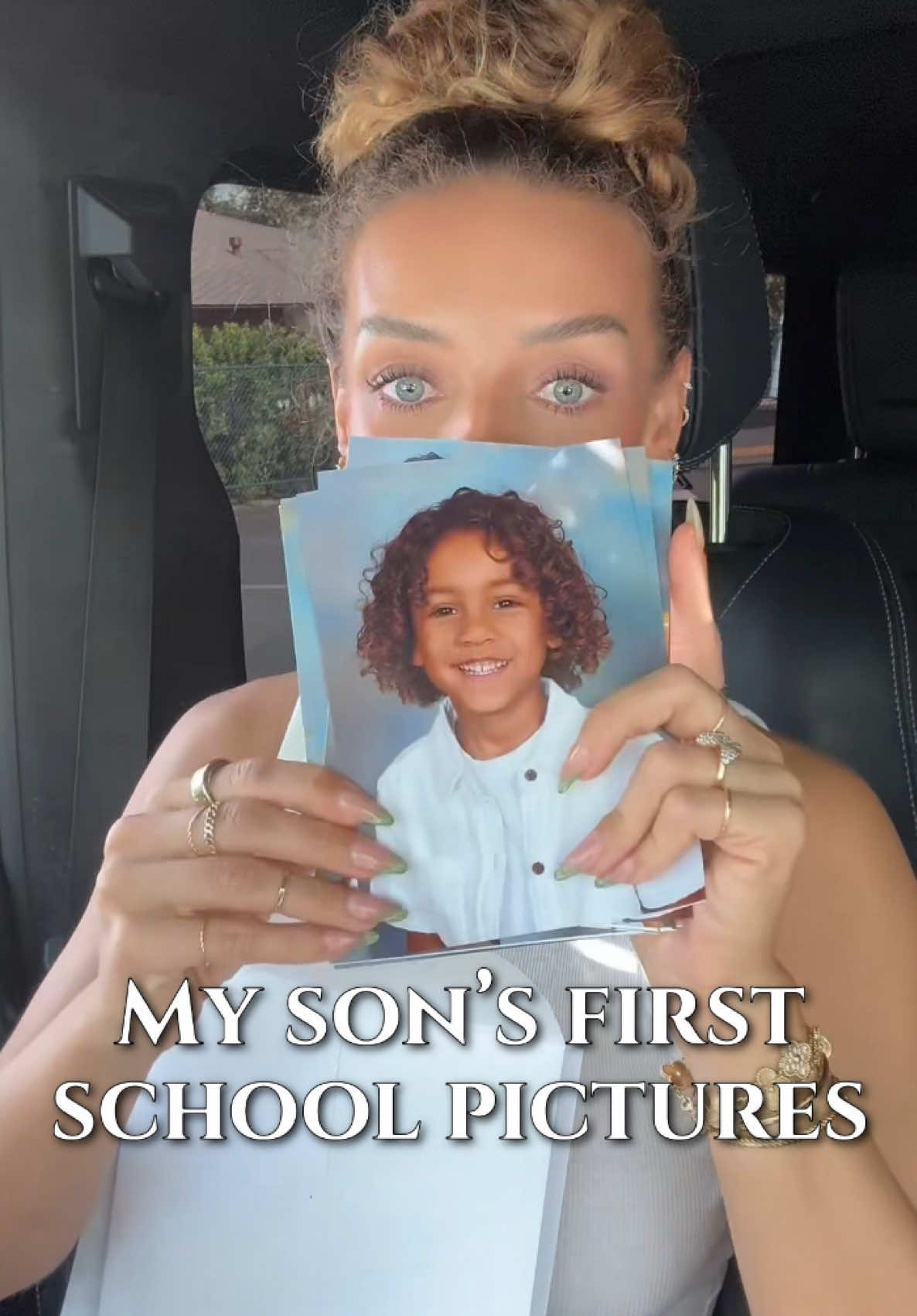 I’m obsessed 🥹🤍 #schoolpictures #jasonking #jenafrumes #momlife #boymom 
