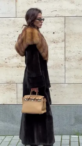 shubki_msk #furseason #venusinfur #femmefatale #fur #furcoat 