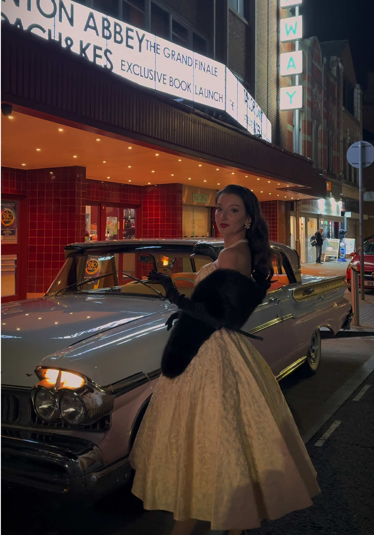 That’s life ✨🎬🍿  #1950s #vintagefashion #classiccar #mercury #cinematic 
