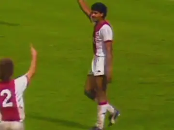 Rijkaard era um maestro holandês 🪄🧠 #rijkard #futebol #lancesdefutebol #jogadordefutebol 