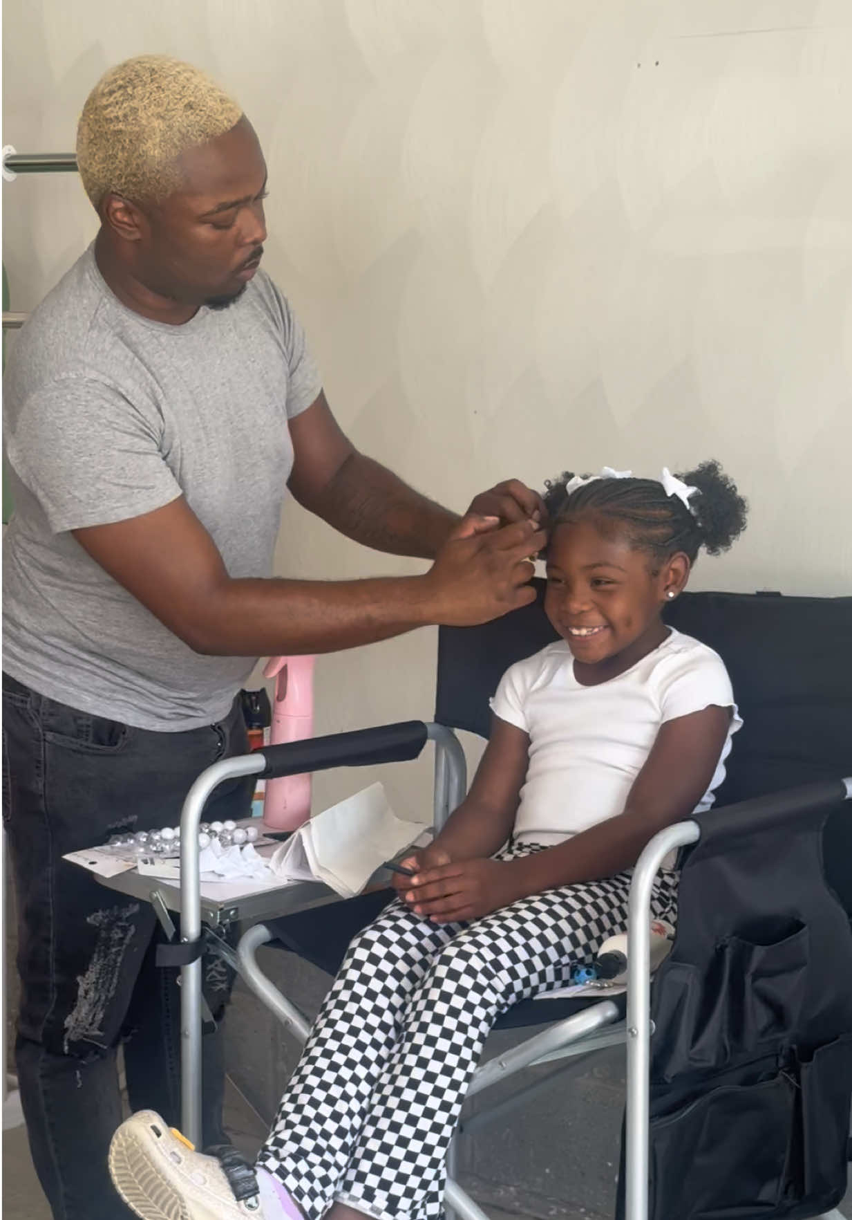 Been on set since 12. Working 🎬 #labkidz #actress #filming