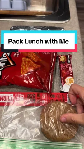 Italian wrap and allll the snacks. #packlunch #bluecollar #sahm #lunch 