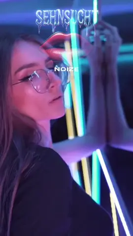 JETZT SCHON 5 TAGE VORAB ALS PREMIERE BEI YOUTUBE ERHÄLTLICH! Nach wem hast du Sehnsucht? In 6 Tagen ist es soweit ❤️ #sehnsucht #noize #NewMusic #songsyouneed #trendingaudio 