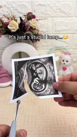 The perfect gift for mom in our profile 😭💞 #pregnancygift #babylamp #ultrasoundlamp #parents 