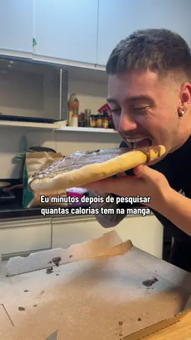 Ninguem nunca engordou de fruta 🤷‍♂️  Me segue pra aprender de verdade a se alimentar de forma independente 😉 #dieta #treino #alimentacaosaudavel 