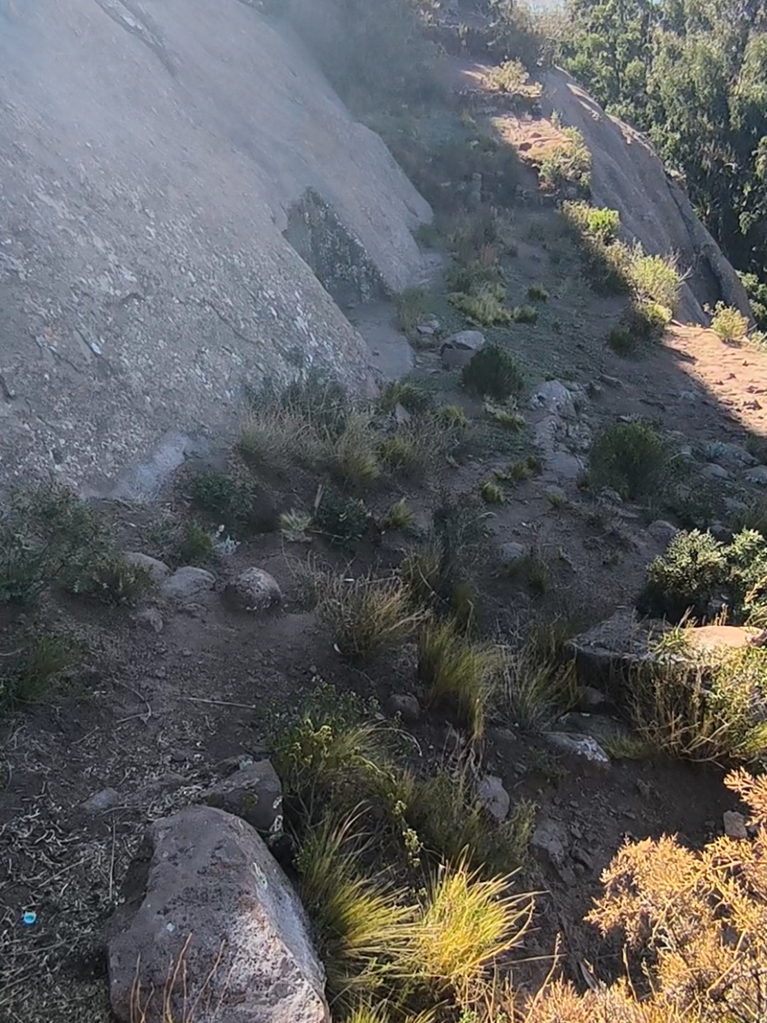 Acompañame en está bonita aventura en algún lugar de nuestro bello Perú, visitaremos ruinas, portales dónde caminaron nuestros ancestros Inkas. No es Cusco, hay parte 2  #inka #aventuras 