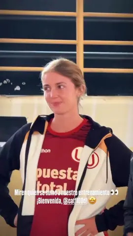 👀Ojitos Mentirosos no me mires 🥰 Katherine Flood  #ojitosmentirosos #katherineflood #universitariodedeportes #hinchacrema #paratiiiiiiiiiiiiiiiiiiiiiiiiiiiiiii 
