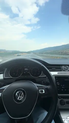 #fypシ゚ #keşfet #beniöneçıkart #keşfetteyizzz #passat 