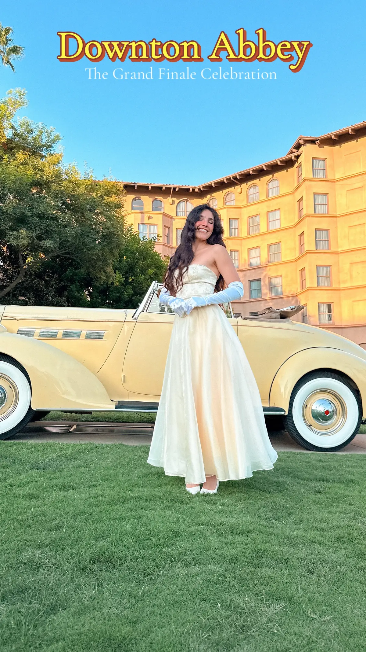 Sunset at Downtown Abbey 🌅✨ We stepped back in time & into the elegant world of Downton Abbey to celebrate The Grand Finale now available on digital 💫 Thank you again to @Downton Abbey & @Universal All-Access for hosting us! #downtonabbey #downtonabbeyathome