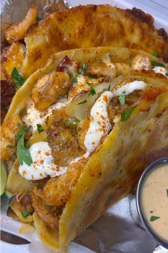 Delicious Chicken Bacon Ranch Tacos w/ Shrimp!! #tasty #Foodie #mealsbydesha #fypage #taco 