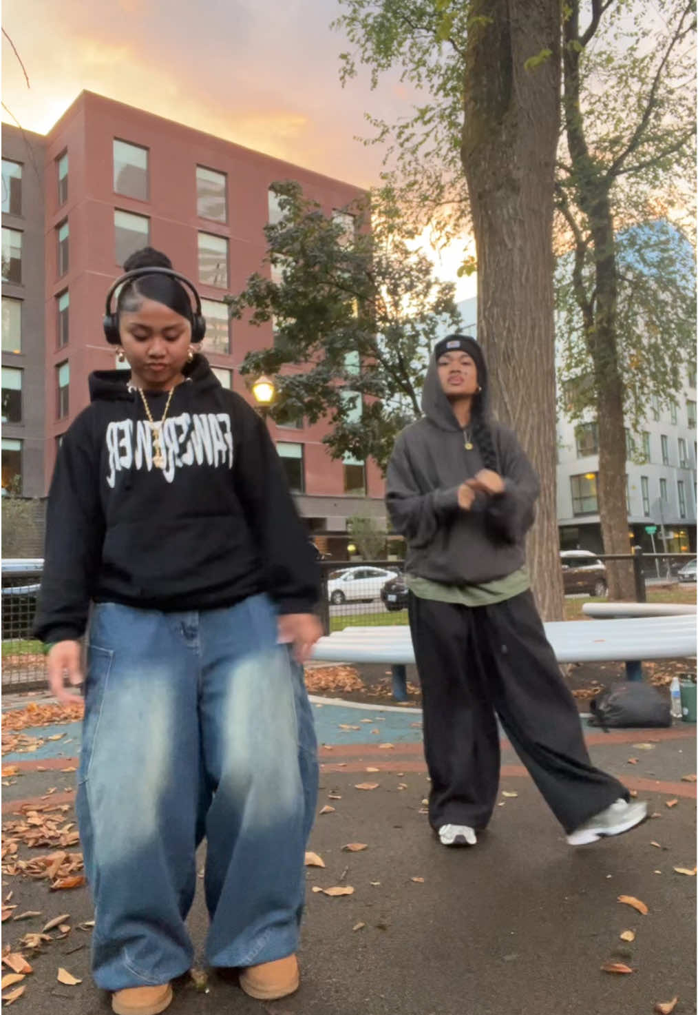 🍂🍁 (@Tasha 🫶🏽) #dance #duo #fyp #micronesian #pacificislander 