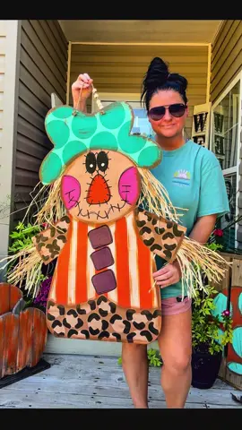 Isn’t he scary?! 😱 #jesus #doorhanger #scarecrow #handpainted #fall 