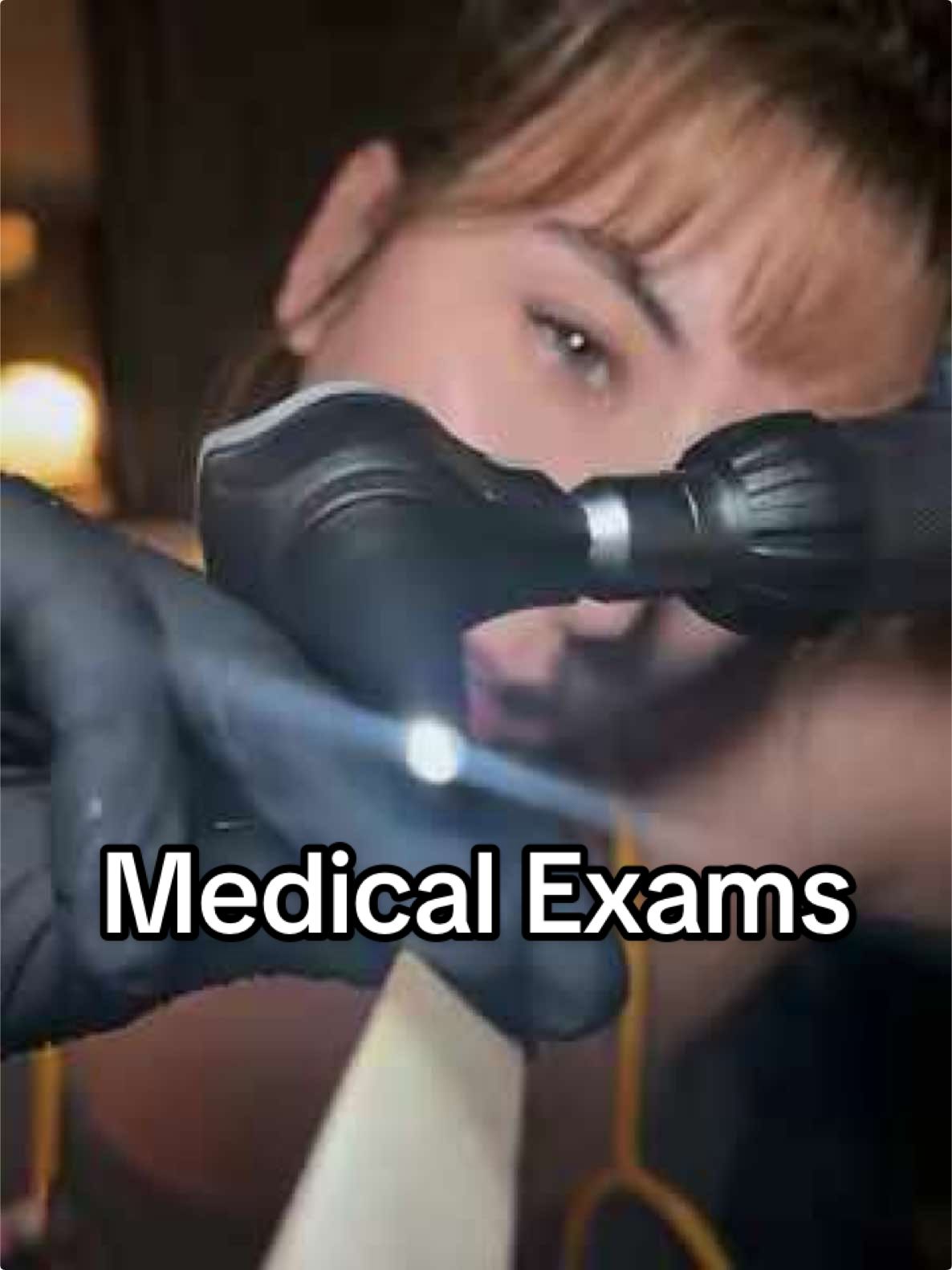 #asmr #tingles #asmrroleplay #lighttriggers 