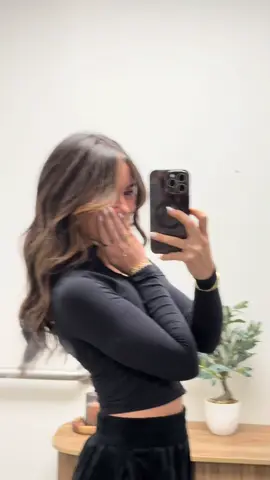 counting down the days until SPAIN 🇪🇸 !! #hair #hairinspo @Hairbylisa2 