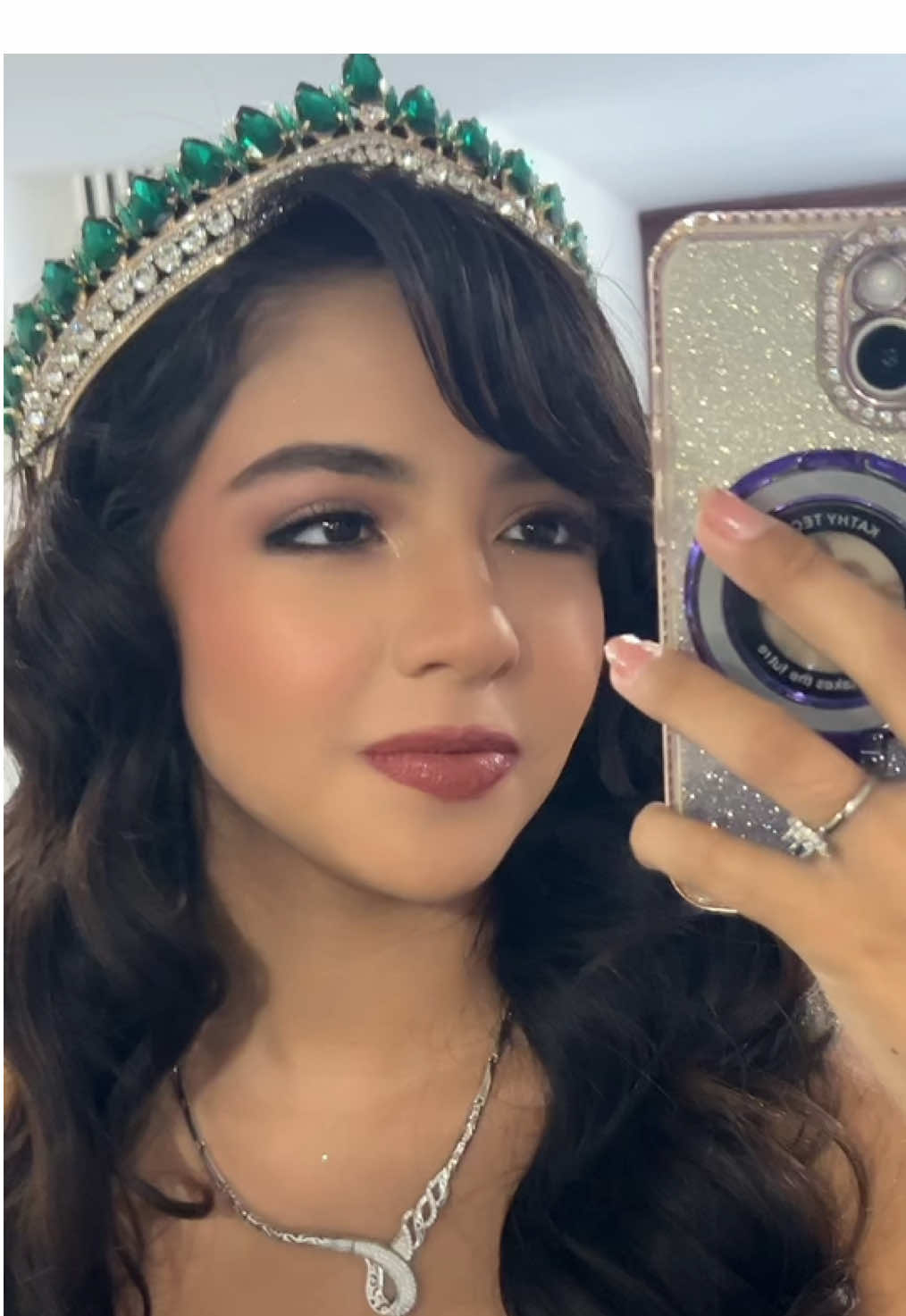 Gracias por el vestido @bella_hi__ !! Y wow el Make Up y peinado de @Huggo Soria #maquillajeypeinado #scar #vestidosdequinceañera #misvibes #mydisneycharacter 