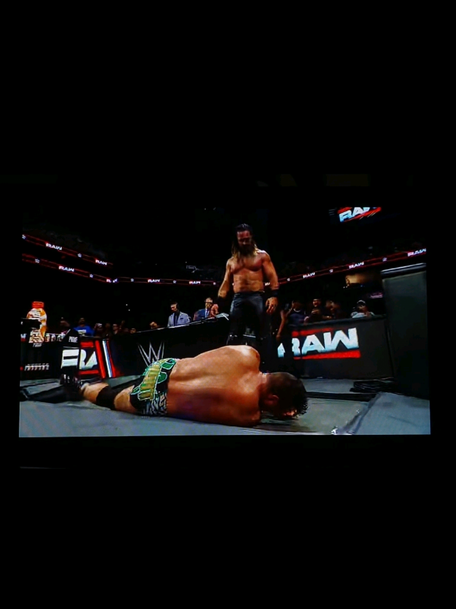 LA Knight vs Seth Rollins. Friday, October 3, 2025