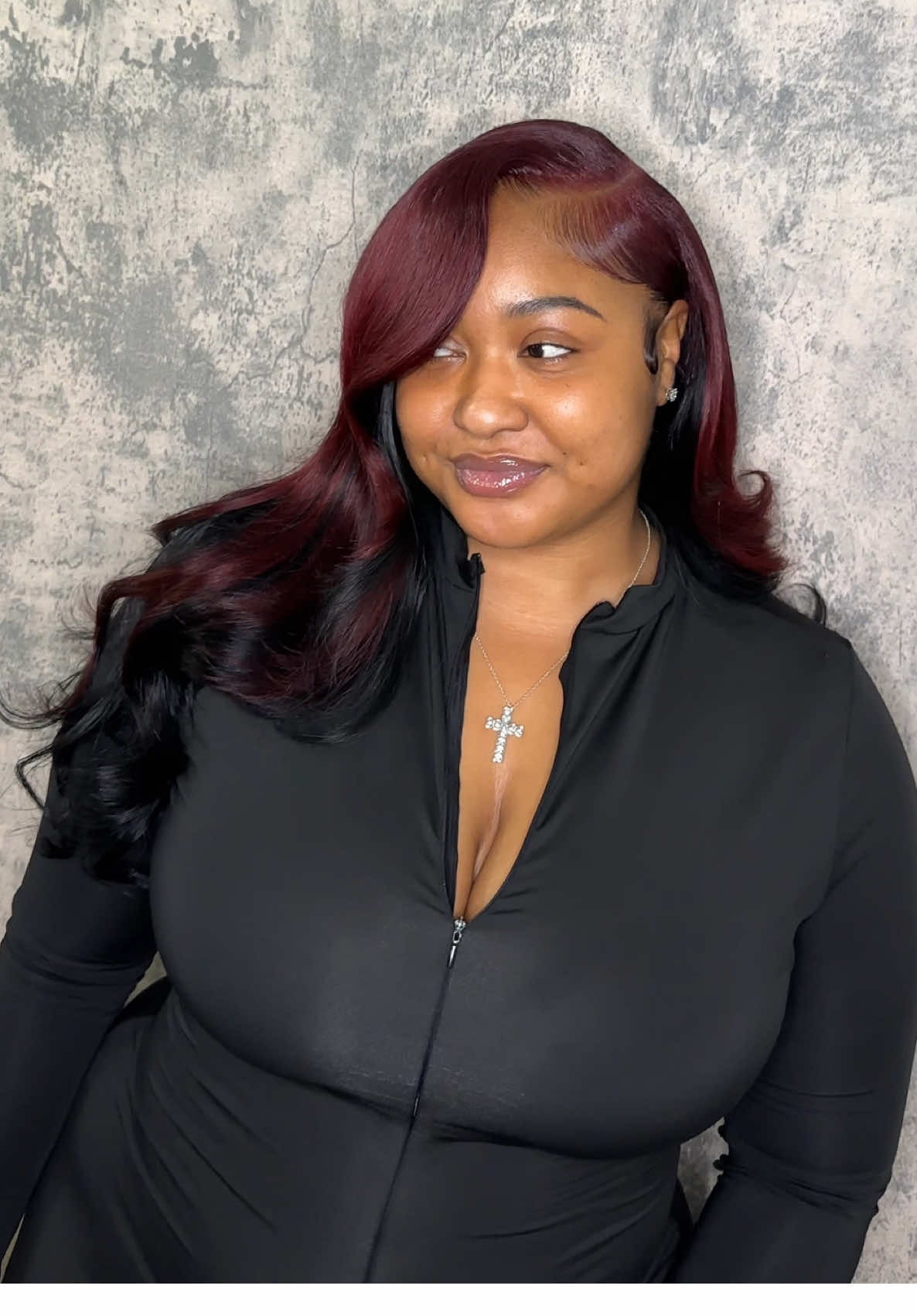 Custom Color + Leaveout Sew In ❤️🖤 Limited Spots Available for October , click the link in bio to book today ✨ #slayedbyjordan #atlhairstylist #atlantahairstylist #atlsewins #atlantasewins 