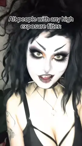 #gothgirl #gothfyp #gothtok #gothfyp #gothmakeup 