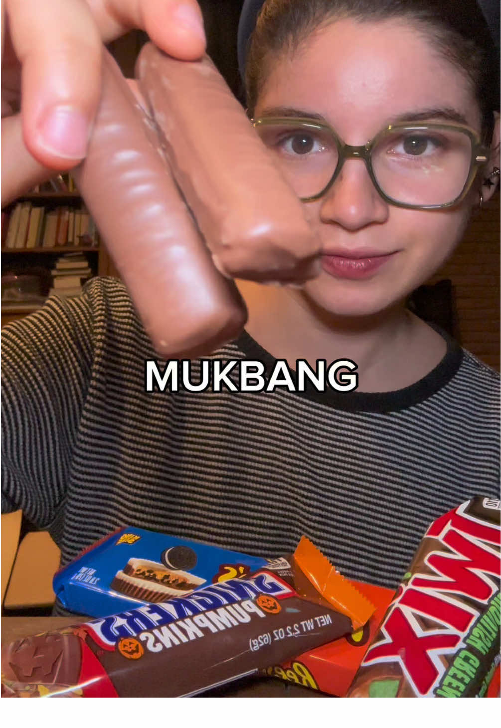 i've been slacking big time guys..... >< these were good tho #mukbang #chocolate #halloween #asmr #FoodTok 