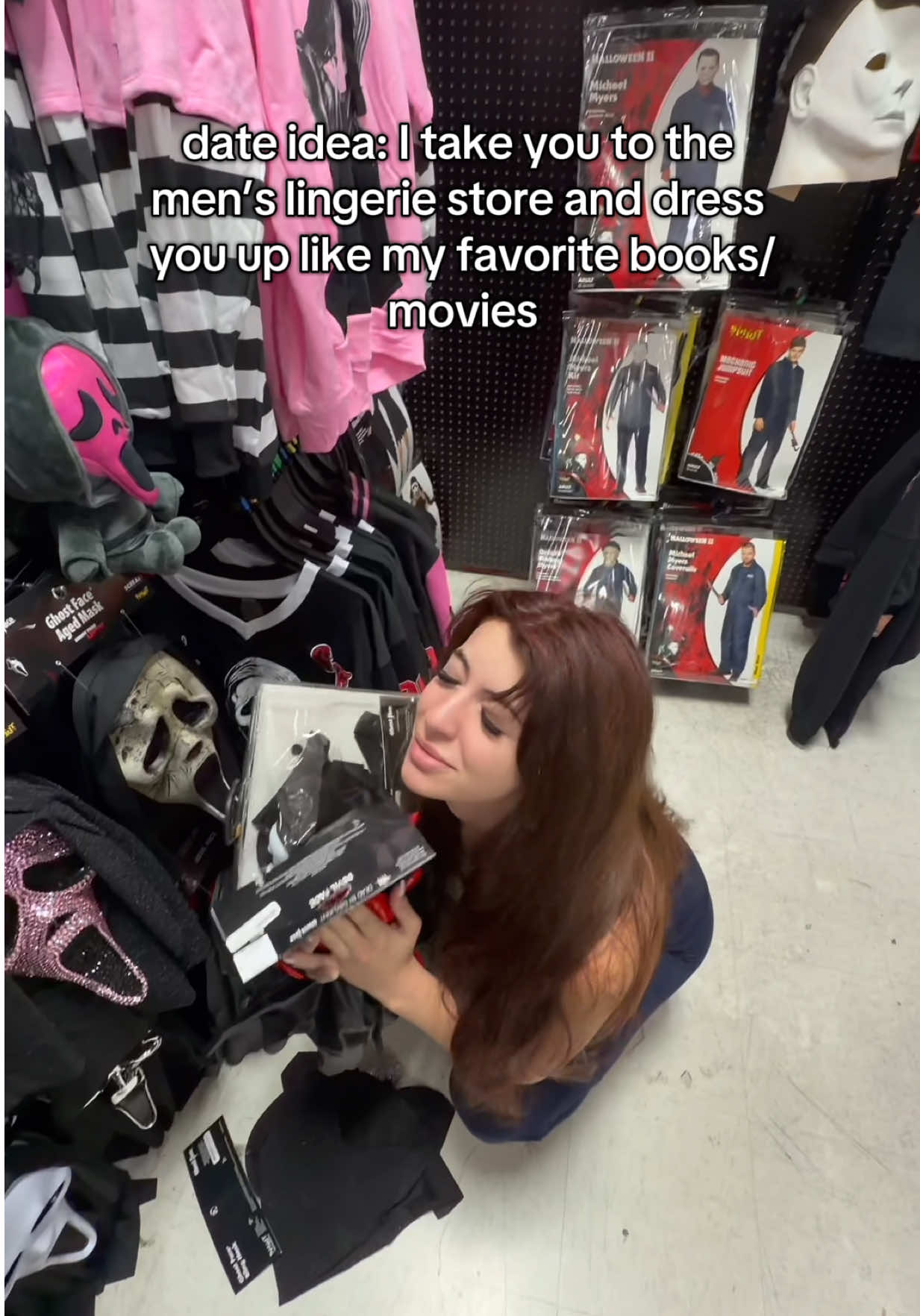 PLEASE PLEASE PLEASE PLEASE 🗣️🗣️🗣️ #BookTok #maskedmen #screammask #halloween #spicybooktok 