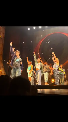 COME WITH ME TO SEE THE LIGHTNING THIEF IN BRIGHTON! #thelightningthief #tltmusical #pjomusical #percyjacksonmusical #tlttour 