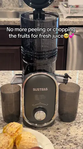 Time to upgrade your cold press juicer game 🧃🍎🍊No more peeling or chopping fruits🥰 Right now on sale💕 #Susteas #susteasjuicer 