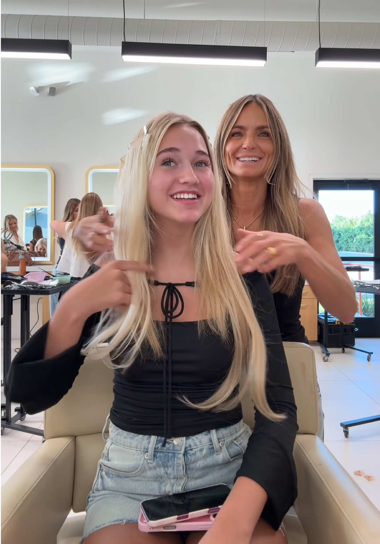 Whipped cream or coconut cream? 🤗 Get all our wefts & clipin extensions at Habithairx.com @Habithairx Book now at Habitsalon.com @Habitsalon @Hairby_savannahh @katemariehair @Lily<3 @hairbyjessr @hairby_ashleyw @Hairbybellableu @elliguzzo @hairbyabbeystrehlow @Sage💖 @Hair By Kate🌵☀️ 