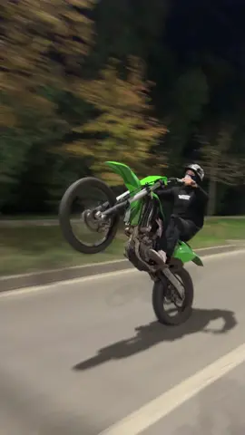 стант на питбайке упал погоня дпс вилли @ТГК WELLMOR @ТГК- WOW BOYS TEAM @тгк - DIRTBIKE KIDZ #эндуро #стант #питбайк #вилли #дпс 