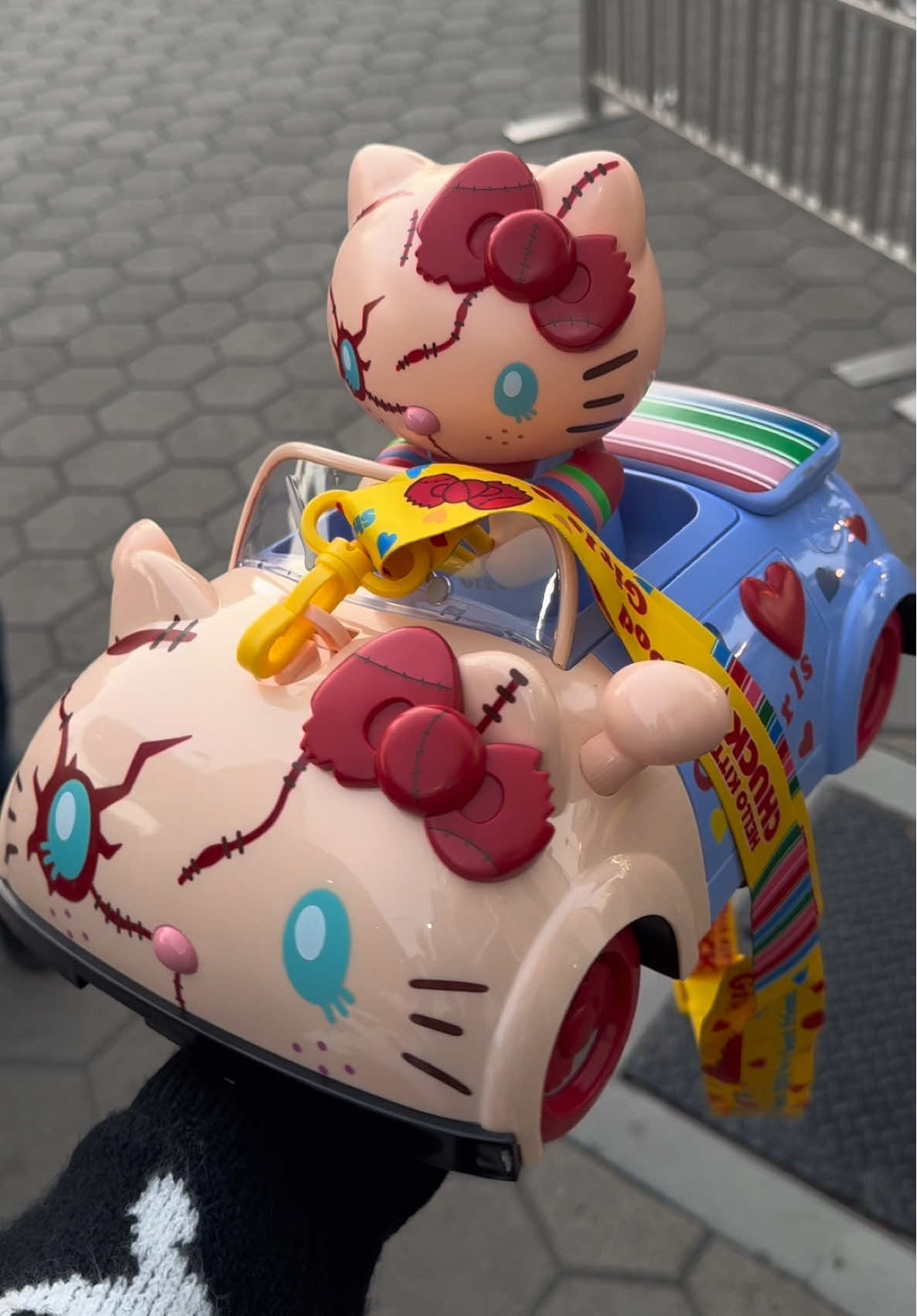 this years HHN hellokitty merch is so cute!! 🎀🔪 #hellokitty #hk #hellokittychucky #hhn 