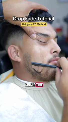 Most barbers overcomplicate the fade… here’s my simple 2D method for a CLEAN drop fade 👇 #BarberTips #DropFade #BarberLife #hairtutorial #barbershop  