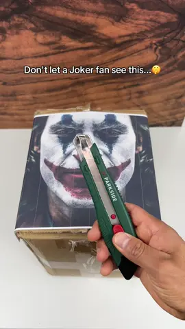 Would you dare to use it? #halloween2025 #jokermask #joker #cosplay. . . . The perfect Halloween mask for Joker fans. This futuristic mask is designed for Halloween 2025, costume parties, cyberpunk, and terrifying clown masks. uturistic mask is designed for Halloween 2025, costume parties, cyberpunk, and terrifying clown masks.