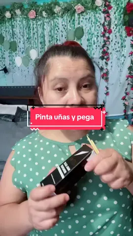 #pintauñas💅🌻 #y#pegamento 
