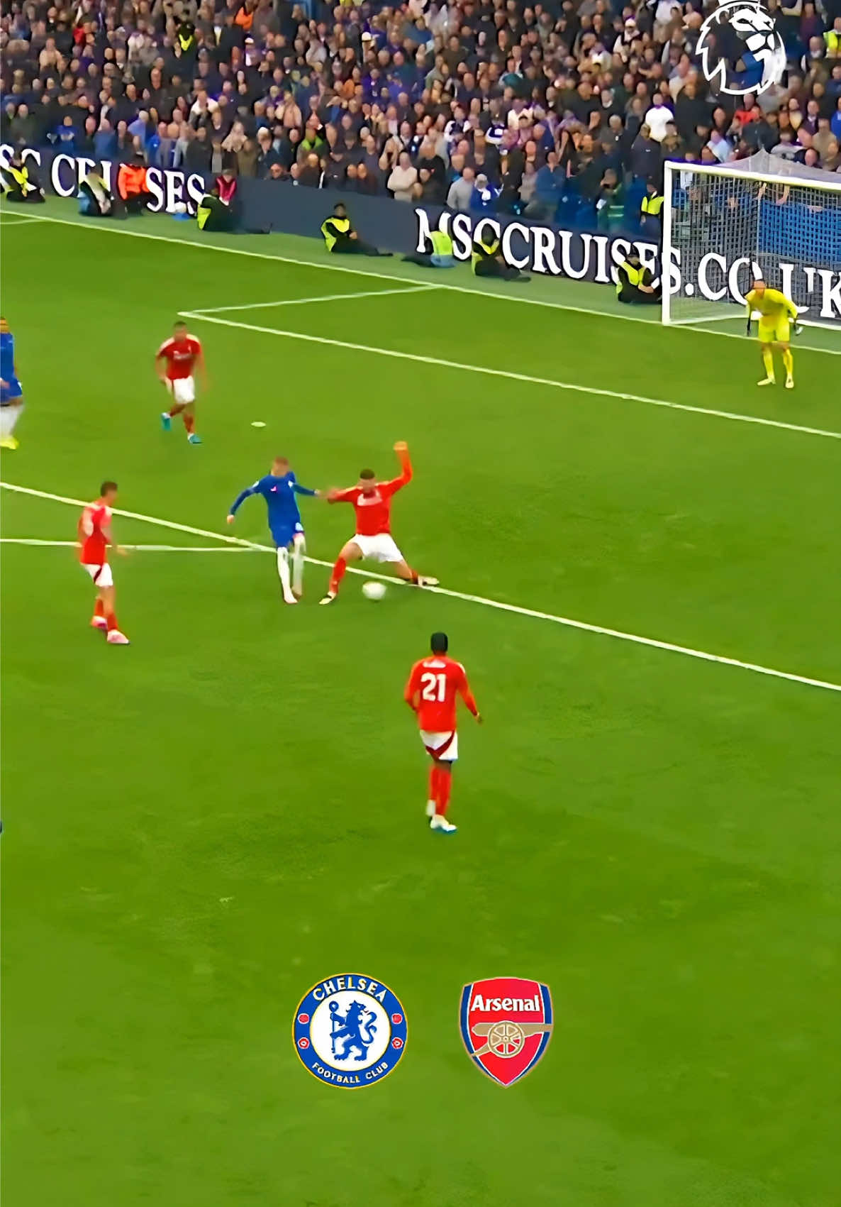 This touch by Cole Palmer 😱  Run it back when Arsenal fans wasted days trying to prove Palmer didn’t get a touch? 🤣 #colepalmer #chelsea #chelseafc #arsenal #championsleague 