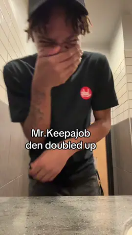 Money don’t grow on trees#walmart #jacksfamilyrestaurant #2jobs #money #hustler 