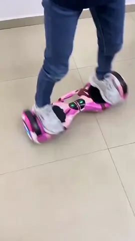 🎁 O presente que vai tirar seu filho da frente do celular está aqui! O Hoverboard Elétrico Infantil garante equilíbrio, aventura e muita diversão 🚀 ✨ Mais de 10 mil famílias já aprovaram! Produto campeão de vendas no TikTok Shop. ⚡ Estoque limitado e entrega rápida. 👉 Clique agora e garanta já o seu! E me conta: qual seria o primeiro passeio do seu filho? 🤔 Marca um amigo e desafie ele a responder também! #HoverboardElétrico #HoverboardInfantil #DiversãoGarantida #BrinquedoDoAno #ofertatiktokshop 