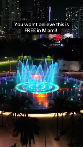 ✨ FREE Fountain Light Show in Miami! 🕒 Showtimes  Sun–Thu: 7 PM & 9 PM Fri–Sat: 7 PM, 8 PM & 9 PM  .  👉 Send this to your date night or family crew who NEEDS to see this!  . . #FreeMiami #DateNightMiami #FamilyFun #BayfrontFountain #MiamiVibes
