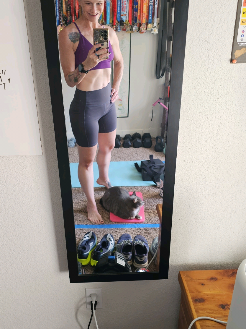 I don't mind sharing my mat, I mind the claws of excitement 😂 We would love to share a short, hip opening flow with you that is perfect for my fellow runners and for anyone with tight hips and quads. I promise Logan will keep his claws to himself.  #yogacat #flowwithme #yogalife #mobilitystabilitystrength #mindfulmovement 