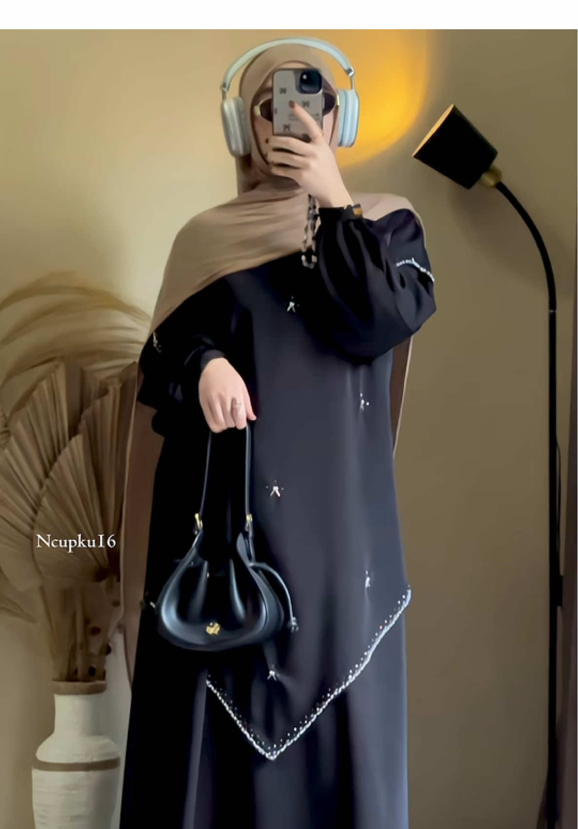 Abaya Shabina warna hitam 🖤 #abaya #abayastyle #abayaantiuv #abayamalaysia #abayafashion 