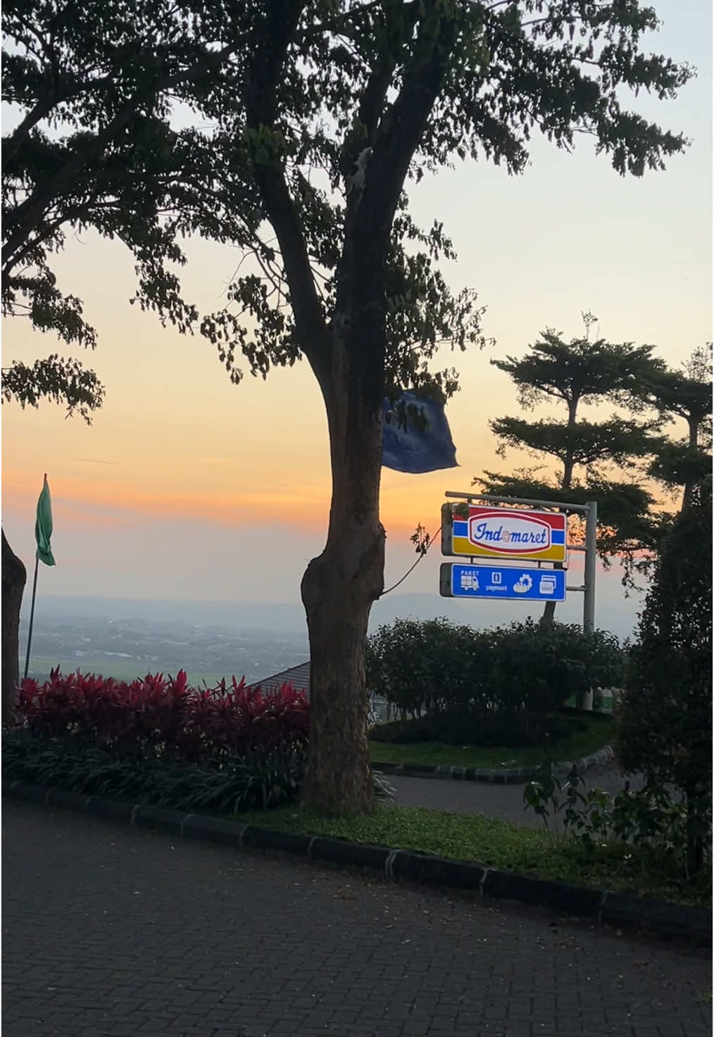 The Best View Indomaret Kota Malang