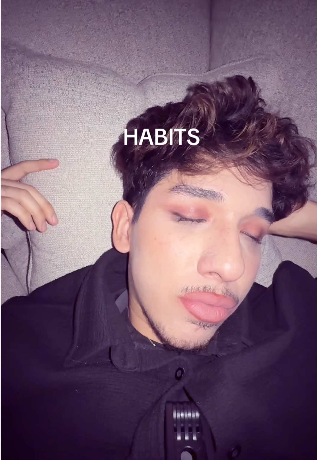 RESULTS 😛 BACK UP A LITTLE BIT also you see me actingggg 😹 #makeup #musicvideo Products that got me fixed up: @r.e.m. beauty SETTING SPRAY @MERIT Beauty CONCEALER STICK @NYX Professional Makeup COLD BREW LIP LINER for lips eyes and blush IKTR