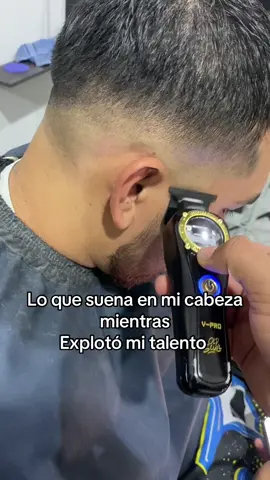Feliz viernes pórtense bien y lléguenle al barbero  #elbryanbarber649 #uara #levelup #baarberia #tepicnayaritmexico🇲🇽😜😜 