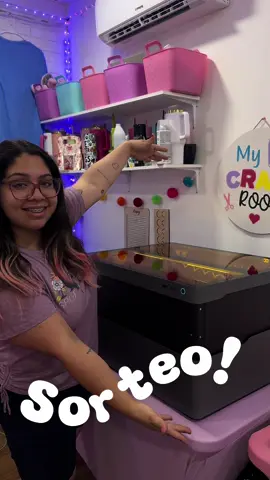 ⸻ 🎉 ¡Atención creadores y amantes de la personalización! Estoy súper emocionada de anunciar un increíble GIVEAWAY en colaboración con WeCreat. 🎁 ¡Estamos regalando una máquina láser Vision Pro 45W de corte y grabado! ✨ Esta máquina corta como una de 60W y graba como una de 20W gracias a su tecnología de enfoque del haz. Si estás listo para llevar tu negocio creativo al siguiente nivel, ¡esta es tu oportunidad! 📌 Participar es muy fácil: 1️⃣ Sigue a @wecreat.official 2️⃣ Sígueme a mí 3️⃣ Dale like a este video 4️⃣ Comenta: “Quiero mi Vision Pro” + etiqueta a 2 amigos 5️⃣ Comparte este video en tu historia 📅 Finaliza: 10 octubre  🏆 El ganador será anunciado aquí el mismo día. ⚠️ Abierto solo para Canadá y Estados Unidos.