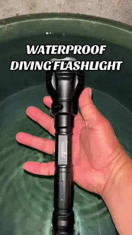 Yupard Diving Flashlight #divingflashlight #yupardflashlight #underwaterflashlight #waterproofflashlight 